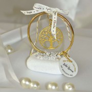 Γούρι δίχρωμο το Δέντρο της Ζωής μέσα σε κρίκο σε βότσαλο