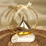 Γούρι καράβι ασημί με κρίκο σε βότσαλο