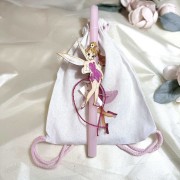 Λαμπάδα αρωματική ροζ με νεραιδούλα και σακίδιο