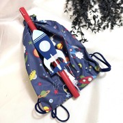 Λαμπάδα αρωματική κόκκινη με πύραυλο και σακίδιο