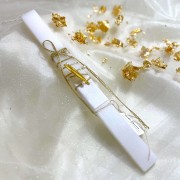 Λαμπάδα αρωματική λευκή με φύλλα ελιάς