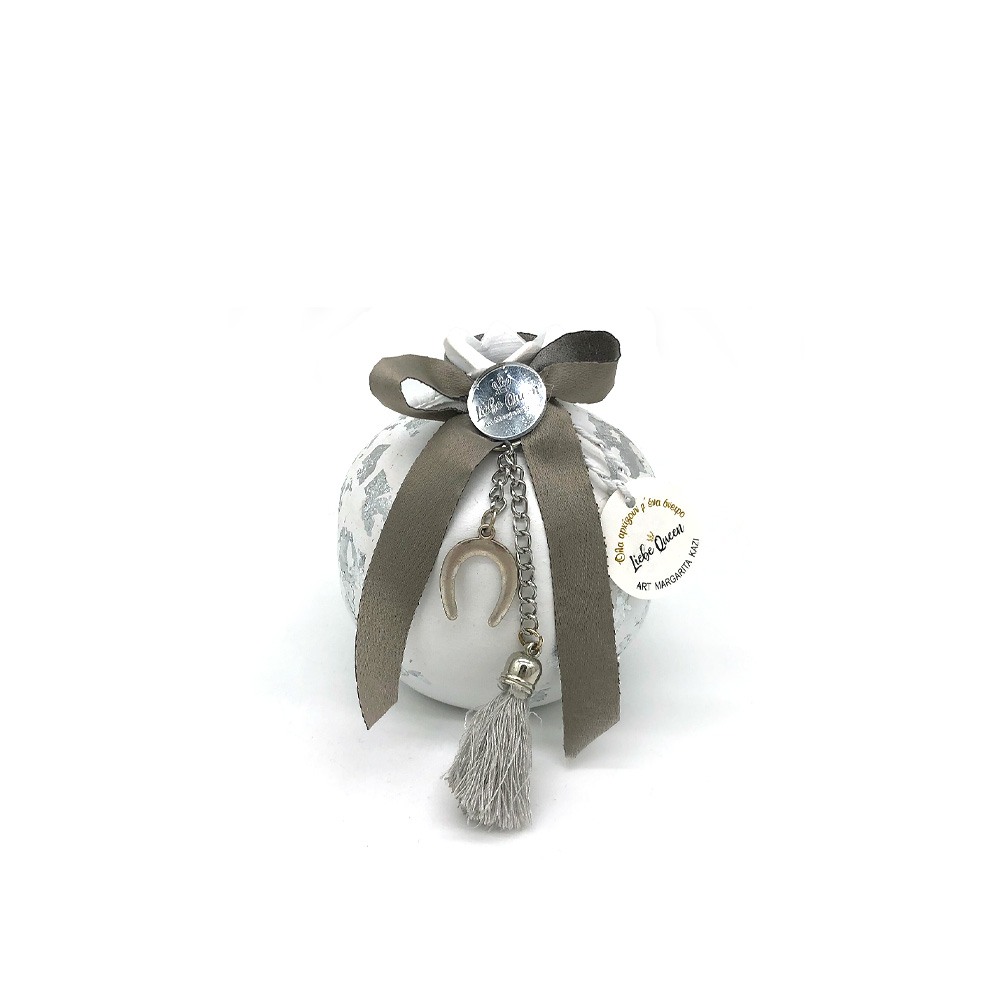 Γούρι Ρόδι κεραμικό μεσαίο λευκό με πέταλο 9x9.5