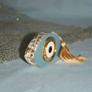 Γούρι Μάτι ξύλινο γαλάζιο με χρυσό μάτι από πλεξιγλάς στο κέντρο του