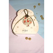 Γούρι Ρόδι  κρεμαστό ξύλινο ιβουάρ με σχέδιο ρόδια  και κορδόνια