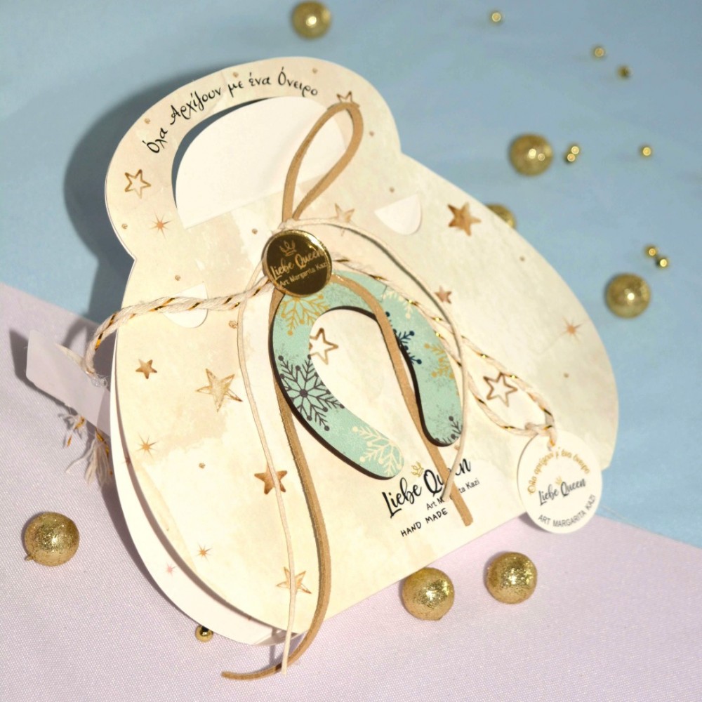 Γούρι πέταλο ξύλινο μικρό γαλάζιο με σχέδιο νιφάδες χιονιού