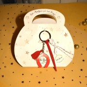 Γούρι μπρελόκ κόκκινο πέταλο