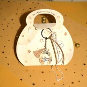 Γούρι μπρελόκ πέταλο με σχέδιο νιφάδες