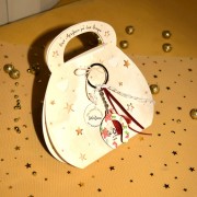 Γούρι μπρελόκ πέταλο με σχέδιο λουλούδια