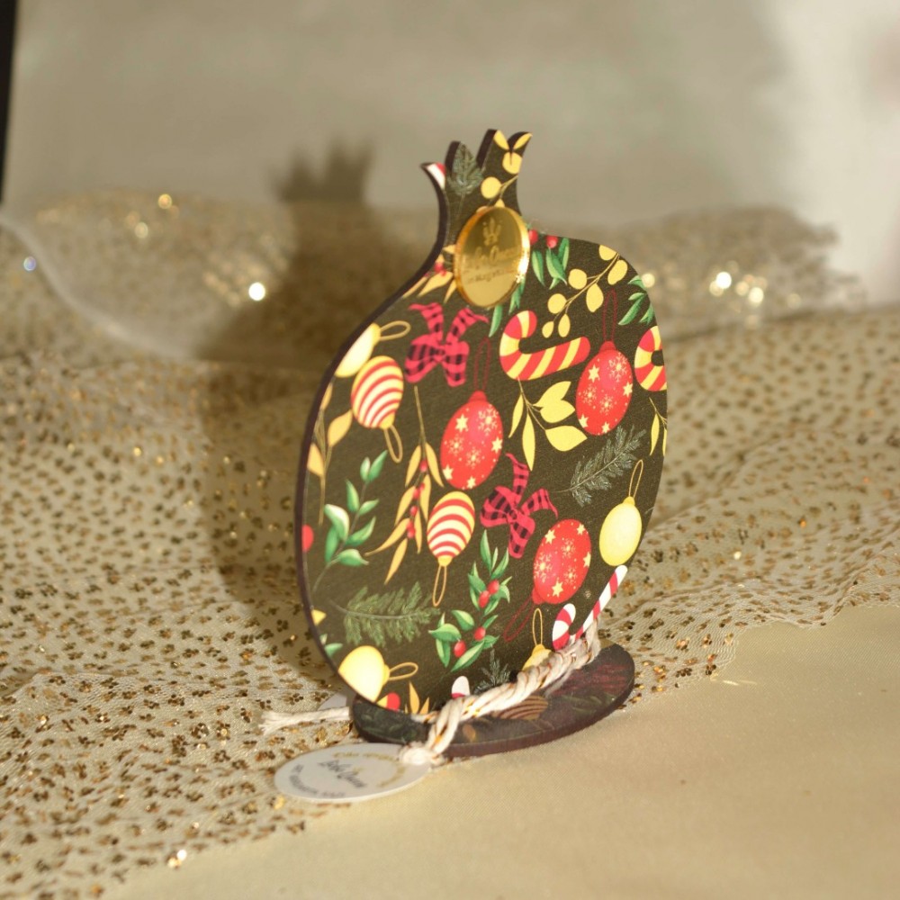 Γούρι χειροποίητο ξύλινο ζωγραφιστό ρόδι μαύρο σε βάση