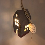 Γούρι σπιτάκι φωτιζόμενο γκρι