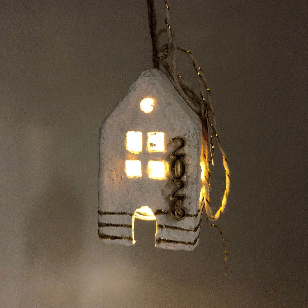 Γούρι σπιτάκι φωτιζόμενο λευκό χρυσή ρίγα