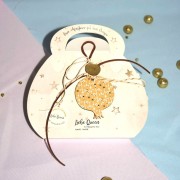 Γούρι Ρόδι κίτρινο κρεμαστό ξύλινο με σχέδιο και κορδόνια