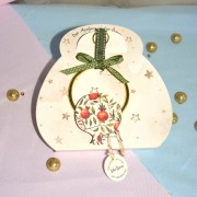 Γούρι Ρόδι κρεμαστό ξύλινο με σχέδιο ρόδια και κρίκο