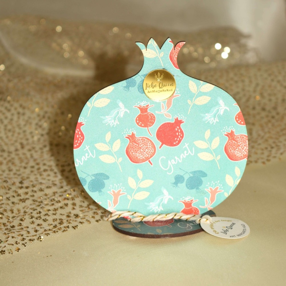 Γούρι χειροποίητο ξύλινο ζωγραφιστό ρόδι γαλάζιο σε βάση