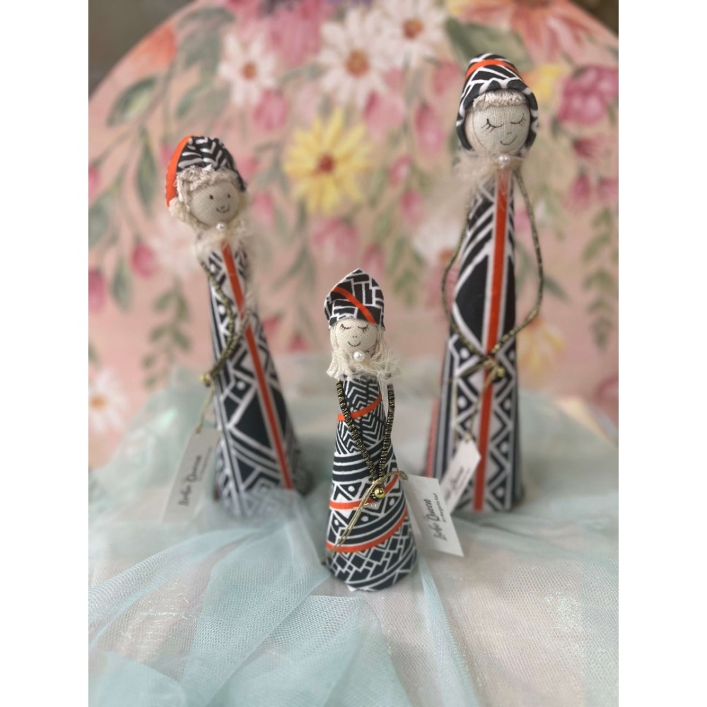 Γούρι κουκλίτσα με φόρεμα - Tiana μεγάλη