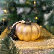 Γούρι κολοκύθα κεραμική χρυσή μεσαία