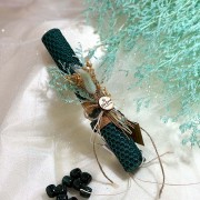 Λαμπάδα αρωματική μελισσοκέρι πράσινη με αποξηραμένο μπουκέτο