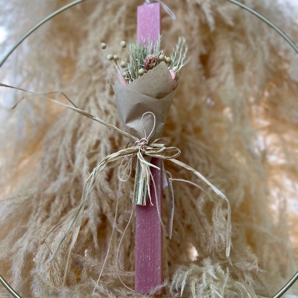 Λαμπάδα αρωματική πλακέ ροζ με σύνθεση λουλουδιών