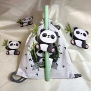 Λαμπάδα αρωματική πράσινη με Panda και σακίδιο
