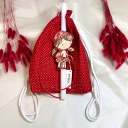 Λαμπάδα αρωματική λευκή με την κοσκινοσκουφίτσα και σακίδιο