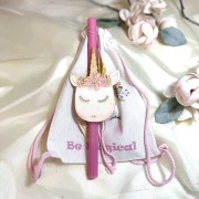 Λαμπάδα αρωματική φούξια με την μονόκερο και σακίδιο