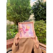 Λαμπάδα Πριγκίπισσα ροζ σετ με χειροποίητο κουτί-κάδρο φωτιζόμενο