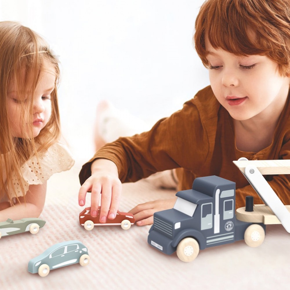 Ξύλινο παιδικό παιχνίδι ρυμουλκό με αυτοκινητάκια